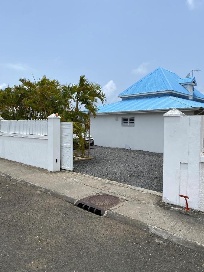 Villa Nomilou Beach Avec Acces Direct Plage Saint-Francois  Exteriér fotografie
